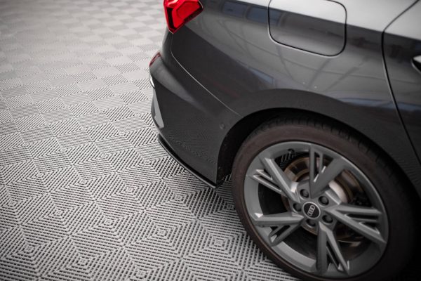 Audi S3 Sedan 8Y - Splitters laterais traseiros STREET PRO | AUS38YSCNC-RSD1B | Produto Maxton Design distribuído por Unicartuning.