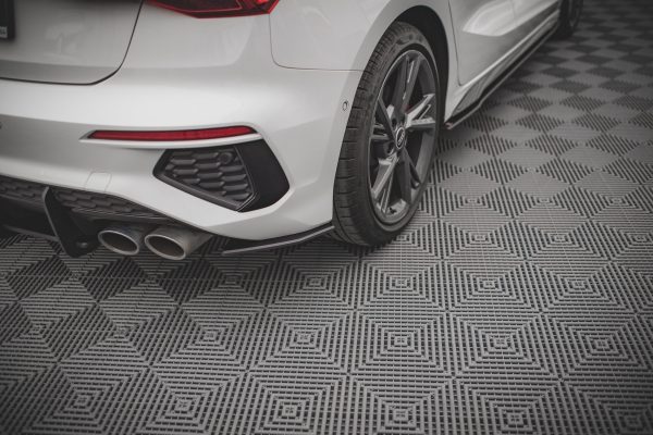 Audi S3 Sportback 8Y - Splitters laterais traseiros STREET PRO | AUS38YCNC-RSD1B | Produto Maxton Design distribuído por Unicartuning. Audi S3 Sportback 8Y - Splitters laterais traseiros STREET PRO | AUS38YCNC-RSD1B | Produto Maxton Design distribuído por Unicartuning.