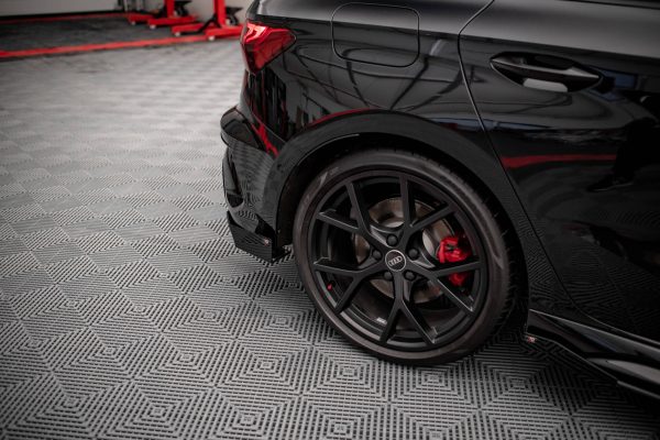 Audi RS3 Sportback 8Y - Splitters laterais traseiros STREET PRO | AURS38YCNC-RSD1BRB+RSF1G | Produto Maxton Design distribuído por Unicartuning. Audi RS3 Sportback 8Y - Splitters laterais traseiros STREET PRO | AURS38YCNC-RSD1BRB+RSF1G | Produto Maxton Design distribuído por Unicartuning.