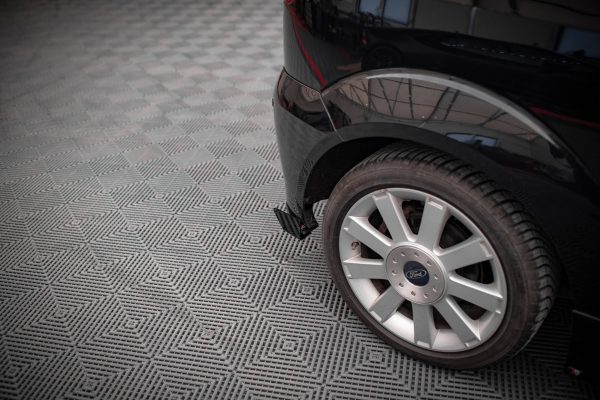 Ford Fiesta ST Mk6 - Splitters laterais traseiros STREET PRO | FOFI6STCNC-RSD1B+RSF1G | Produto Maxton Design distribuído por Unicartuning.