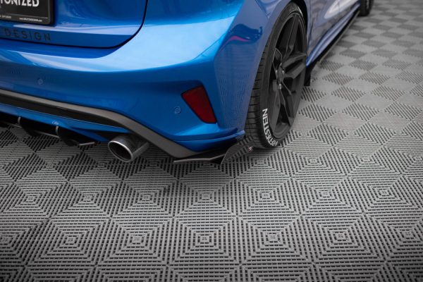 Ford Focus ST Mk4 - Splitters laterais traseiros STREET PRO | FOFO4STCNC-RSD1B+RSF1G | Produto Maxton Design distribuído por Unicartuning.