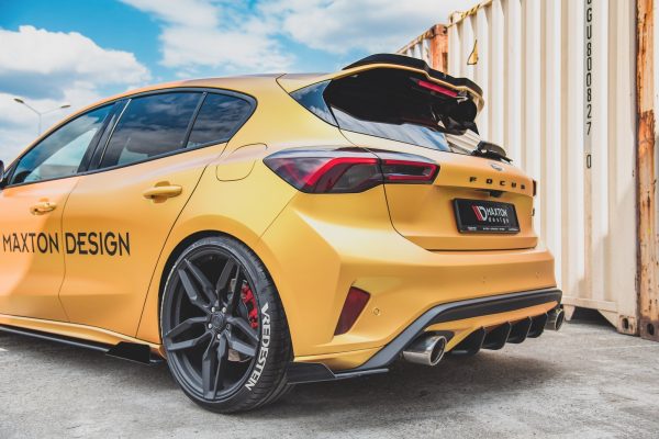 Ford Focus ST Mk4 - Splitters laterais traseiros STREET PRO | FOFO4STCNC-RSD1BRB+RSF1G | Produto Maxton Design distribuído por Unicartuning.