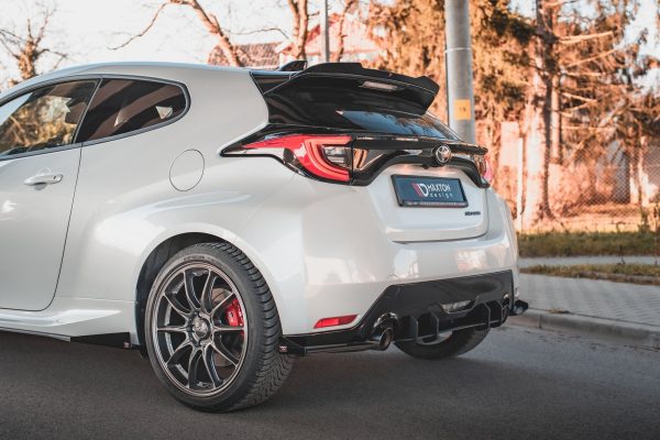 Toyota GR Yaris Mk4 - Splitters laterais traseiros STREET PRO | TOYA4GR4CNC-RSD1BRB+RSF1G | Produto Maxton Design distribuído por Unicartuning.
