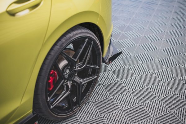 Volkswagen Golf GTI ClubSport Mk8 (facelift) - Splitters laterais traseiros STREET PRO | VWGO8GTICSCNC-RSD1BRB+RSF1G | Produto Maxton Design distribuído por Unicartuning. Volkswagen Golf GTI ClubSport Mk8 (facelift) - Splitters laterais traseiros STREET PRO | VWGO8GTICSCNC-RSD1BRB+RSF1G | Produto Maxton Design distribuído por Unicartuning.