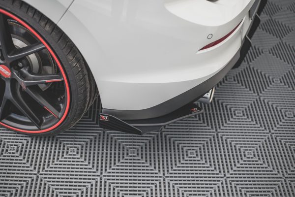 Volkswagen Golf GTI Mk8 - Splitters laterais traseiros STREET PRO | VWGO8GTICNC-RSD1BRB+RSF1G | Produto Maxton Design distribuído por Unicartuning. Volkswagen Golf GTI Mk8 - Splitters laterais traseiros STREET PRO | VWGO8GTICNC-RSD1BRB+RSF1G | Produto Maxton Design distribuído por Unicartuning.