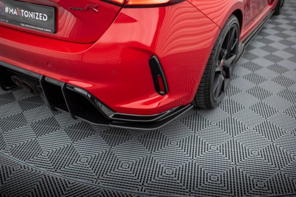 Honda Civic Type-R Mk 11 - Splitters laterais traseiros STREET PRO | HOCI11TYPERCNC-RSD1BRB | Produto Maxton Design distribuído por Unicartuning. Honda Civic Type-R Mk 11 - Splitters laterais traseiros STREET PRO | HOCI11TYPERCNC-RSD1BRB | Produto Maxton Design distribuído por Unicartuning.