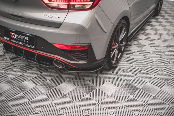 Hyundai I30 N Hatchback Mk3 (facelift) - Splitters laterais traseiros STREET PRO | HYI303FNCNC-RSD1B | Produto Maxton Design distribuído por Unicartuning.