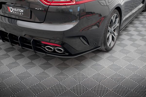 Kia Stinger GT / GT-line Mk1 - Splitters laterais traseiros STREET PRO | KIST1GTLINECNC-RSD1BRB | Produto Maxton Design distribuído por Unicartuning. Kia Stinger GT / GT-line Mk1 - Splitters laterais traseiros STREET PRO | KIST1GTLINECNC-RSD1BRB | Produto Maxton Design distribuído por Unicartuning.