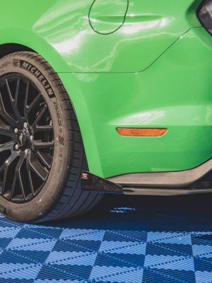 Ford Mustang GT Mk6 (facelift) - Splitters laterais traseiros STREET PRO V.1 | FOMU6FGTCNC-RSD1B+RSF1G | Produto Maxton Design distribuído por Unicartuning.