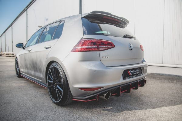 Volkswagen Golf 7 GTI - Splitters laterais traseiros STREET PRO V.1 | VWGO7GTICNC-RSD1BRB | Produto Maxton Design distribuído por Unicartuning.