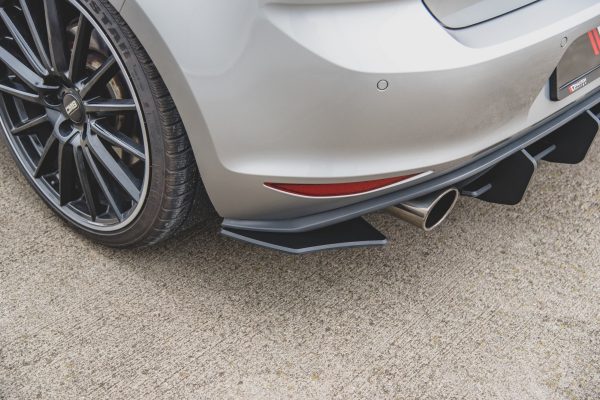 Volkswagen Golf 7 GTI - Splitters laterais traseiros STREET PRO V.2 | VWGO7GTICNC-RSD2B | Produto Maxton Design distribuído por Unicartuning. Volkswagen Golf 7 GTI - Splitters laterais traseiros STREET PRO V.2 | VWGO7GTICNC-RSD2B | Produto Maxton Design distribuído por Unicartuning.