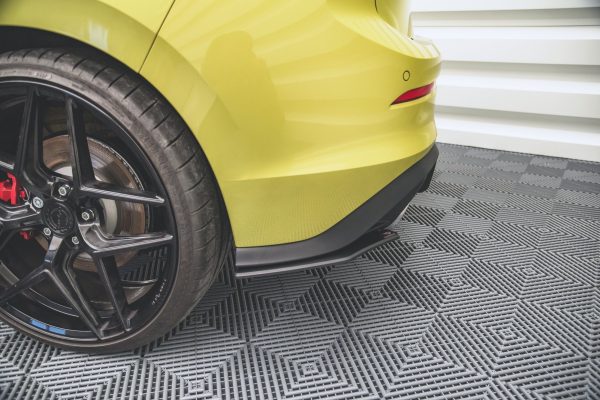 Volkswagen Golf GTI ClubSport Mk8 (facelift) - Splitters laterais traseiros STREET PRO | VWGO8GTICSCNC-RSD1BRB | Produto Maxton Design distribuído por Unicartuning.