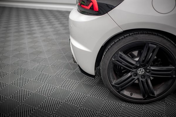Volkswagen Scirocco R Mk3 - Splitters laterais traseiros STREET PRO | VWSC3RCNC-RSD1BRB | Produto Maxton Design distribuído por Unicartuning. Volkswagen Scirocco R Mk3 - Splitters laterais traseiros STREET PRO | VWSC3RCNC-RSD1BRB | Produto Maxton Design distribuído por Unicartuning.