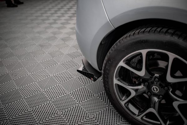 Opel Astra GTC OPC-line J - Difusor STREET PRO + Splitters | OPASJGTCOPCLINECNC-RS1B+RSF1G | Produto Maxton Design distribuído por Unicartuning.