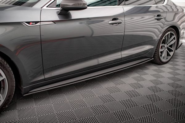 Audi A5 S-Line / S5 Sportback F5 - Lâminas para Embaladeiras STREET PRO | AUS52SBCNC-SD1B | Produto Maxton Design distribuído por Unicartuning. Audi A5 S-Line / S5 Sportback F5 - Lâminas para Embaladeiras STREET PRO | AUS52SBCNC-SD1B | Produto Maxton Design distribuído por Unicartuning.