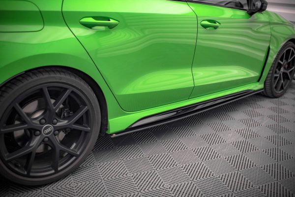 Audi RS3 Sedan 8Y - Lâminas para Embaladeiras STREET PRO | AURS38YSCNC-SD1B | Produto Maxton Design distribuído por Unicartuning. Audi RS3 Sedan 8Y - Lâminas para Embaladeiras STREET PRO | AURS38YSCNC-SD1B | Produto Maxton Design distribuído por Unicartuning.