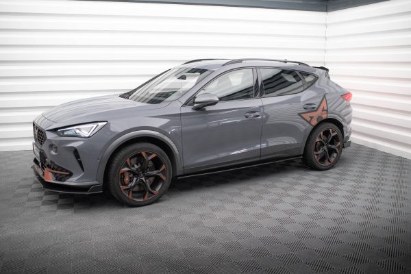 Cupra Formentor Mk1 (facelift) - Lâminas para Embaladeiras STREET PRO | CUFO1CNC-SD1B | Produto Maxton Design distribuído por Unicartuning. Cupra Formentor Mk1 (facelift) - Lâminas para Embaladeiras STREET PRO | CUFO1CNC-SD1B | Produto Maxton Design distribuído por Unicartuning.