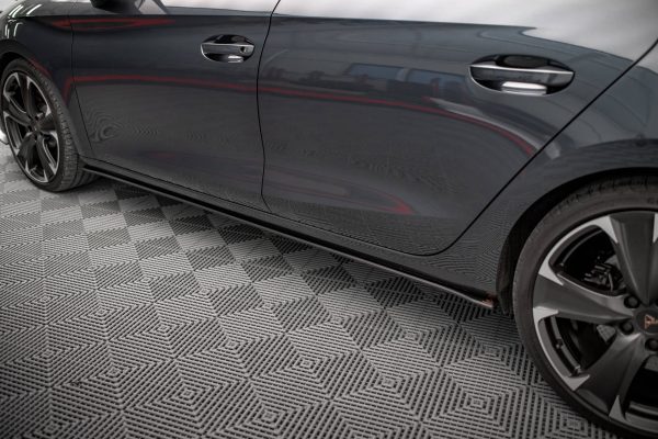 Cupra Leon Mk1 - Lâminas para Embaladeiras STREET PRO | CULE1CNC-SD1B | Produto Maxton Design distribuído por Unicartuning. Cupra Leon Mk1 - Lâminas para Embaladeiras STREET PRO | CULE1CNC-SD1B | Produto Maxton Design distribuído por Unicartuning.