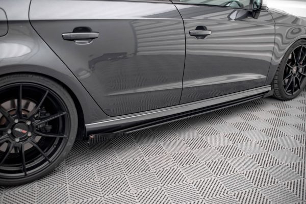 Audi S3 / A3 S-Line Sportback 8V (facelift) - Lâminas para Embaladeiras STREET PRO + Splitters | AUS33FSBCNC-SD1B+SF1G | Produto Maxton Design distribuído por Unicartuning.