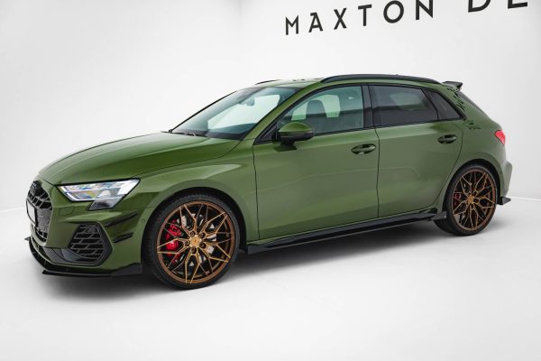 Audi S3 Sportback / A3 S-Line Sportback 8Y (facelift) - Lâminas para Embaladeiras STREET PRO + Splitters | AUS38YFCNC-SD1B+SF1G | Produto Maxton Design distribuído por Unicartuning.