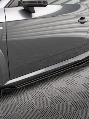Audi TT S / S-Line 8s - Lâminas para Embaladeiras STREET PRO + Splitters | AUTT3SLINECNC-SD1BRB+SF1G | Produto Maxton Design distribuído por Unicartuning.