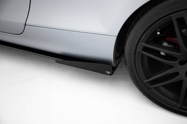 Audi TT S / TT S-Line 8j (facelift) - Lâminas para Embaladeiras STREET PRO + Splitters | AUTT2SLINECNC-SD1B+SF1G | Produto Maxton Design distribuído por Unicartuning.