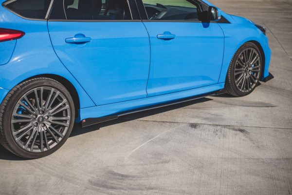Ford Focus RS Mk3 - Lâminas para Embaladeiras STREET PRO + Splitters | FOFO3RSCNC-SD1BRB+SRF1G | Produto Maxton Design distribuído por Unicartuning.