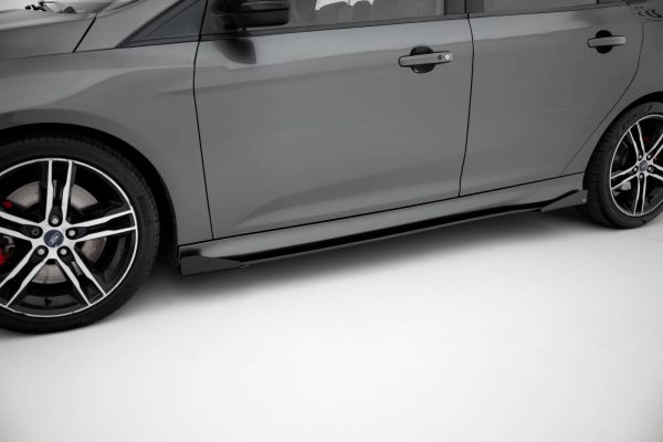 Ford Focus ST Mk3 (facelift) - Lâminas para Embaladeiras STREET PRO + Splitters | FOFO3FSTCNC-SD1BRB+SF1G | Produto Maxton Design distribuído por Unicartuning. Ford Focus ST Mk3 (facelift) - Lâminas para Embaladeiras STREET PRO + Splitters | FOFO3FSTCNC-SD1BRB+SF1G | Produto Maxton Design distribuído por Unicartuning.