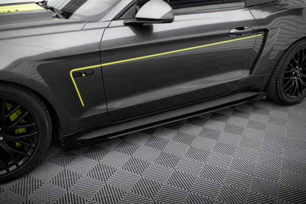 Ford Mustang GT Mk6 - Lâminas para Embaladeiras STREET PRO + Splitters | FOMU6GTCNC-SD1BRB+SF1G | Produto Maxton Design distribuído por Unicartuning. Ford Mustang GT Mk6 - Lâminas para Embaladeiras STREET PRO + Splitters | FOMU6GTCNC-SD1BRB+SF1G | Produto Maxton Design distribuído por Unicartuning.