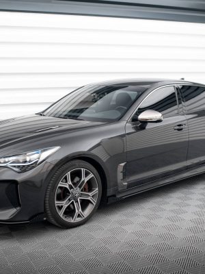 Kia Stinger GT / GT-line / Standard Mk1 - Lâminas para Embaladeiras STREET PRO + Splitters | KIST1GTLINECNC-SD1BRB+SF1G | Produto Maxton Design distribuído por Unicartuning.