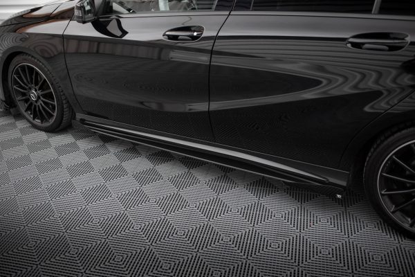 Mercedes-Benz Classe A AMG-line W176 (facelift) - Lâminas para Embaladeiras STREET PRO + Splitters | MEA176FAMGLINECNC-SD1BRB+SF1G | Produto Maxton Design distribuído por Unicartuning. Mercedes-Benz Classe A AMG-line W176 (facelift) - Lâminas para Embaladeiras STREET PRO + Splitters | MEA176FAMGLINECNC-SD1BRB+SF1G | Produto Maxton Design distribuído por Unicartuning.