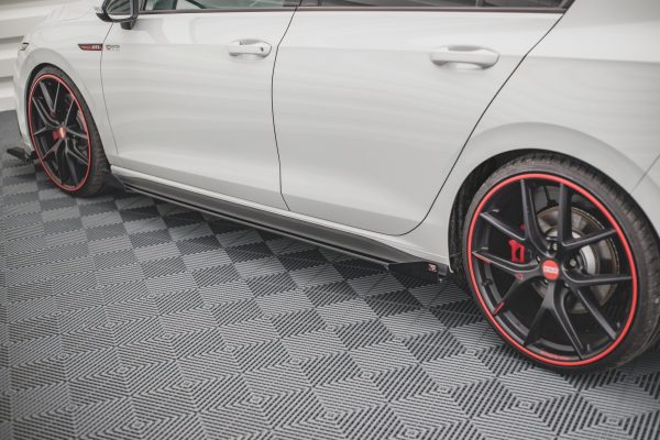 Volkswagen Golf GTI ClubSport Mk8 (facelift) - Lâminas para Embaladeiras STREET PRO + Splitters | VWGO8GTICNC-SD1BRB+SRF1G | Produto Maxton Design distribuído por Unicartuning. Volkswagen Golf GTI ClubSport Mk8 (facelift) - Lâminas para Embaladeiras STREET PRO + Splitters | VWGO8GTICNC-SD1BRB+SRF1G | Produto Maxton Design distribuído por Unicartuning.