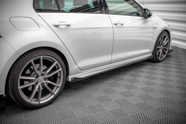 Volkswagen Golf R Mk7 - Lâminas para Embaladeiras STREET PRO + Splitters | VWGO7RCNC-SD1B+SRF1G | Produto Maxton Design distribuído por Unicartuning. Volkswagen Golf R Mk7 - Lâminas para Embaladeiras STREET PRO + Splitters | VWGO7RCNC-SD1B+SRF1G | Produto Maxton Design distribuído por Unicartuning.