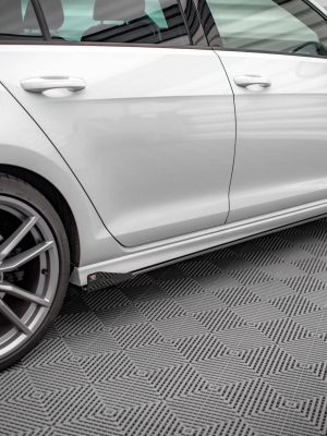 Volkswagen Golf R Mk7 - Lâminas para Embaladeiras STREET PRO + Splitters | VWGO7RCNC-SD1BRB+SRF1G | Produto Maxton Design distribuído por Unicartuning. Volkswagen Golf R Mk7 - Lâminas para Embaladeiras STREET PRO + Splitters | VWGO7RCNC-SD1BRB+SRF1G | Produto Maxton Design distribuído por Unicartuning.