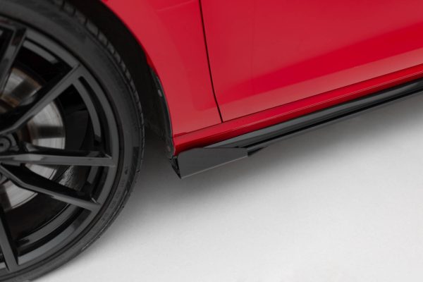 Volkswagen Golf R / R-line Mk7 (facelift) - Lâminas para Embaladeiras STREET PRO + Splitters | VWGO7FRCNC-SD2BRB+SF1G | Produto Maxton Design distribuído por Unicartuning. Volkswagen Golf R / R-line Mk7 (facelift) - Lâminas para Embaladeiras STREET PRO + Splitters | VWGO7FRCNC-SD2BRB+SF1G | Produto Maxton Design distribuído por Unicartuning.