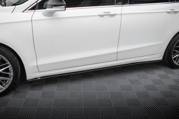 Ford Mondeo Sport Mk5 (facelift) / Fusion Sport Mk2 (facelift) - Lâminas para Embaladeiras STREET PRO | FOMO5FSPORTCNC-SD1BRB | Produto Maxton Design distribuído por Unicartuning. Ford Mondeo Sport Mk5 (facelift) / Fusion Sport Mk2 (facelift) - Lâminas para Embaladeiras STREET PRO | FOMO5FSPORTCNC-SD1BRB | Produto Maxton Design distribuído por Unicartuning.