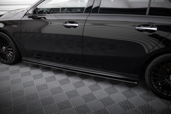 Mercedes-AMG A35 W177 (facelift) - Lâminas para Embaladeiras STREET PRO | MEA177F35CNC-SD1BRB | Produto Maxton Design distribuído por Unicartuning. Mercedes-AMG A35 W177 (facelift) - Lâminas para Embaladeiras STREET PRO | MEA177F35CNC-SD1BRB | Produto Maxton Design distribuído por Unicartuning.