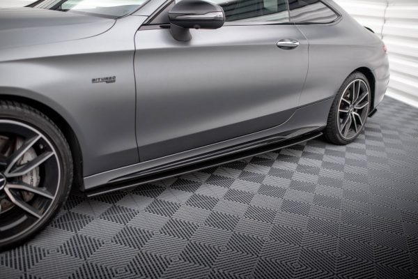 Mercedes-AMG C43 Coupé / Cabrio C205 (facelift) / A205 (facelift) - Lâminas para Embaladeiras STREET PRO | MEC205F43CCNC-SD1B | Produto Maxton Design distribuído por Unicartuning. Mercedes-AMG C43 Coupé / Cabrio C205 (facelift) / A205 (facelift) - Lâminas para Embaladeiras STREET PRO | MEC205F43CCNC-SD1B | Produto Maxton Design distribuído por Unicartuning.