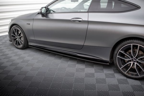 Mercedes-AMG C43 Coupé / Cabrio C205 (facelift) / A205 (facelift) - Lâminas para Embaladeiras STREET PRO | MEC205F43CCNC-SD1B | Produto Maxton Design distribuído por Unicartuning. Mercedes-AMG C43 Coupé / Cabrio C205 (facelift) / A205 (facelift) - Lâminas para Embaladeiras STREET PRO | MEC205F43CCNC-SD1B | Produto Maxton Design distribuído por Unicartuning.
