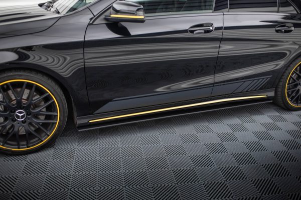 Mercedes-AMG CLA 45 C117 (facelift) - Lâminas para Embaladeiras STREET PRO | MECLA117AMGAEROCNC-SD1BRB | Produto Maxton Design distribuído por Unicartuning. Mercedes-AMG CLA 45 C117 (facelift) - Lâminas para Embaladeiras STREET PRO | MECLA117AMGAEROCNC-SD1BRB | Produto Maxton Design distribuído por Unicartuning.