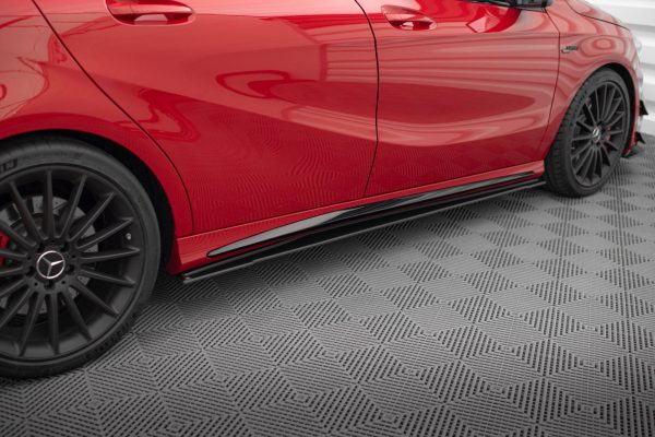 Mercedes-Benz A45 AMG W176 (facelift) - Lâminas para Embaladeiras STREET PRO | MEA176FAEROCNC-SD1B | Produto Maxton Design distribuído por Unicartuning. Mercedes-Benz A45 AMG W176 (facelift) - Lâminas para Embaladeiras STREET PRO | MEA176FAEROCNC-SD1B | Produto Maxton Design distribuído por Unicartuning.