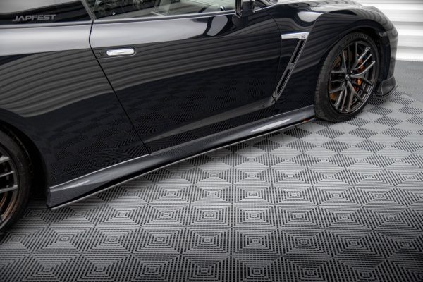 Nissan GTR R35 (facelift) - Lâminas para Embaladeiras STREET PRO | NIGTR4F3CNC-SD1B | Produto Maxton Design distribuído por Unicartuning. Nissan GTR R35 (facelift) - Lâminas para Embaladeiras STREET PRO | NIGTR4F3CNC-SD1B | Produto Maxton Design distribuído por Unicartuning.