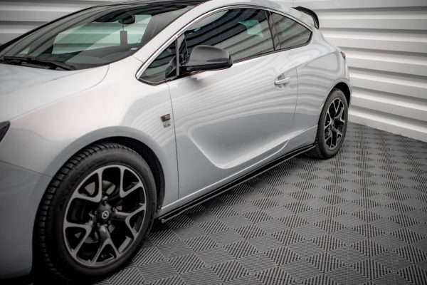 Opel Astra GTC OPC-line J - Lâminas para Embaladeiras STREET PRO | OPASJGTCOPCLINECNC-SD1B | Produto Maxton Design distribuído por Unicartuning. Opel Astra GTC OPC-line J - Lâminas para Embaladeiras STREET PRO | OPASJGTCOPCLINECNC-SD1B | Produto Maxton Design distribuído por Unicartuning.