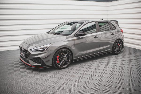 Hyundai I30 N - Lâminas para Embaladeiras STREET PRO V.2 | HYI303FNCNC-SD1B | Produto Maxton Design distribuído por Unicartuning. Hyundai I30 N - Lâminas para Embaladeiras STREET PRO V.2 | HYI303FNCNC-SD1B | Produto Maxton Design distribuído por Unicartuning.