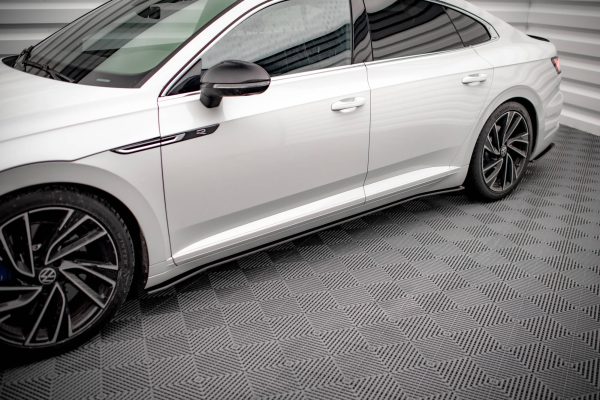 Volkswagen Arteon R / R-line (facelift) - Lâminas para Embaladeiras STREET PRO V.2 | VWAR1FRCNC-SD1B | Produto Maxton Design distribuído por Unicartuning. Volkswagen Arteon R / R-line (facelift) - Lâminas para Embaladeiras STREET PRO V.2 | VWAR1FRCNC-SD1B | Produto Maxton Design distribuído por Unicartuning.