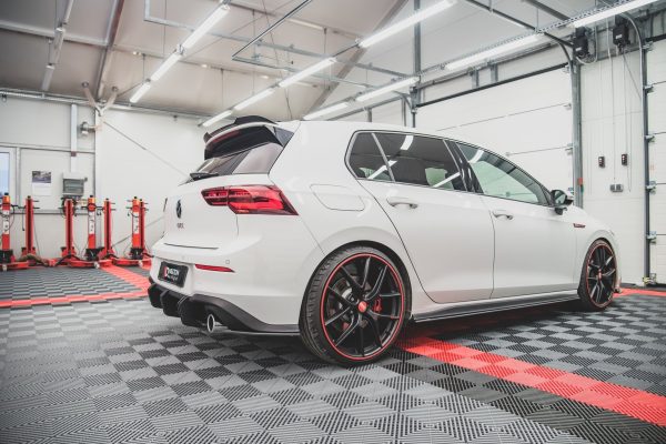 Volkswagen Golf GTI ClubSport Mk8 (facelift) - Lâminas para Embaladeiras STREET PRO | VWGO8GTICNC-SD1B | Produto Maxton Design distribuído por Unicartuning. Volkswagen Golf GTI ClubSport Mk8 (facelift) - Lâminas para Embaladeiras STREET PRO | VWGO8GTICNC-SD1B | Produto Maxton Design distribuído por Unicartuning.