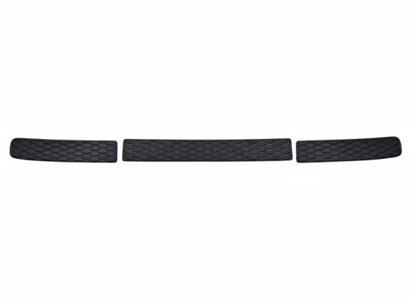 Audi A4 B5 LimAvant (94-00) - Grelhas do Para-choques Trás RS4 (4)