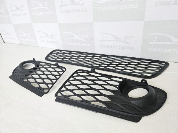 Audi A4 B5 LimAvant (94-00) - Conjunto de Grelhas Audi A4 B5 RS4 (6)