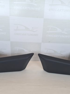 Range Rover Classic (71-94) – Conjunto de Cantos Para-choques (Trás) (1) Range Rover Classic (71-94) – Conjunto de Cantos Para-choques (Trás) (1)